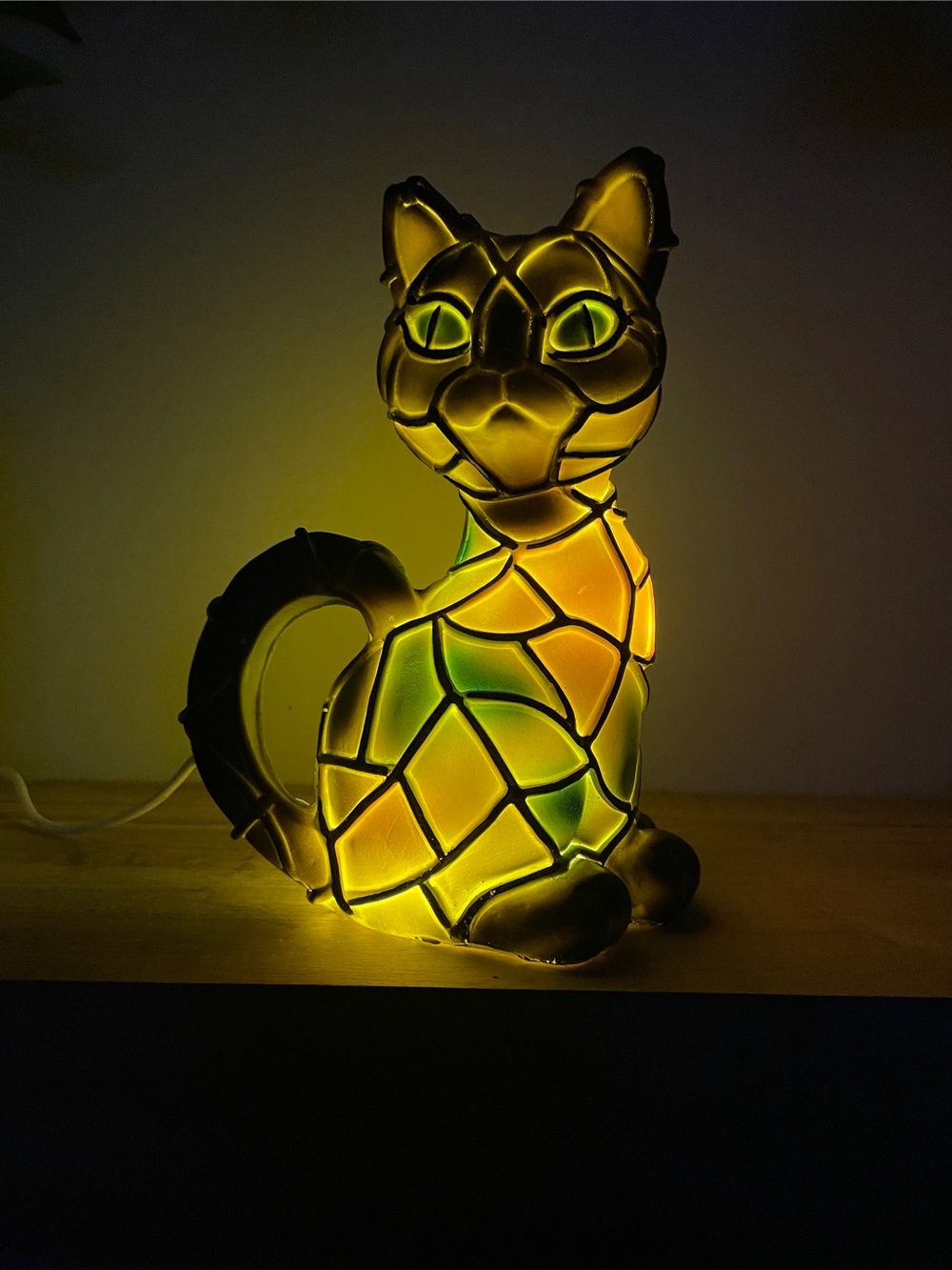 Cat Table Lamp Resin Colorful Stained Glass - Picture 3 of 15